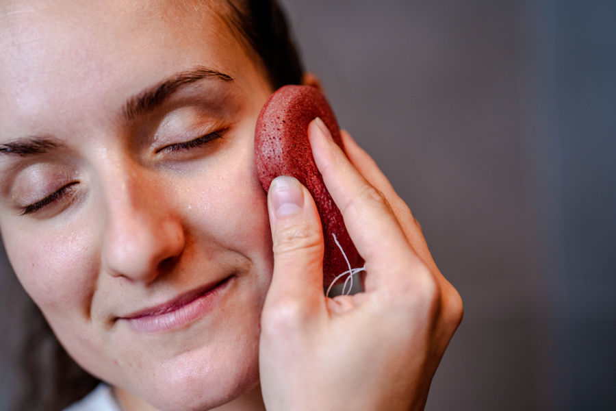 Gąbki Konjac | Jak naturalnie oczyścić skórę?