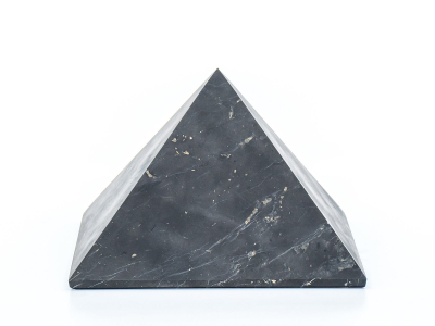 BEWIT Piramida szungitowa, nieoszlifowana